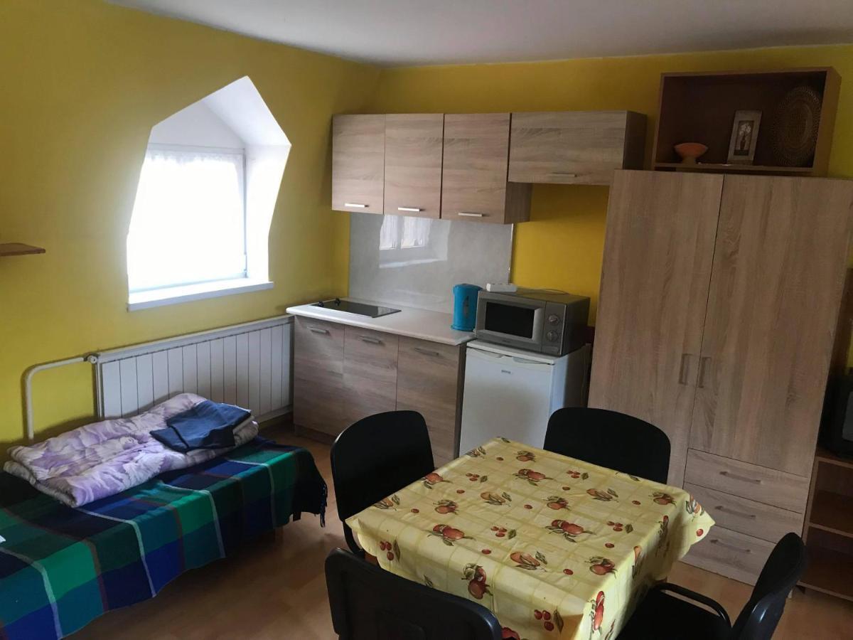 Apartmany Ingrid Bešeňová Zewnętrze zdjęcie